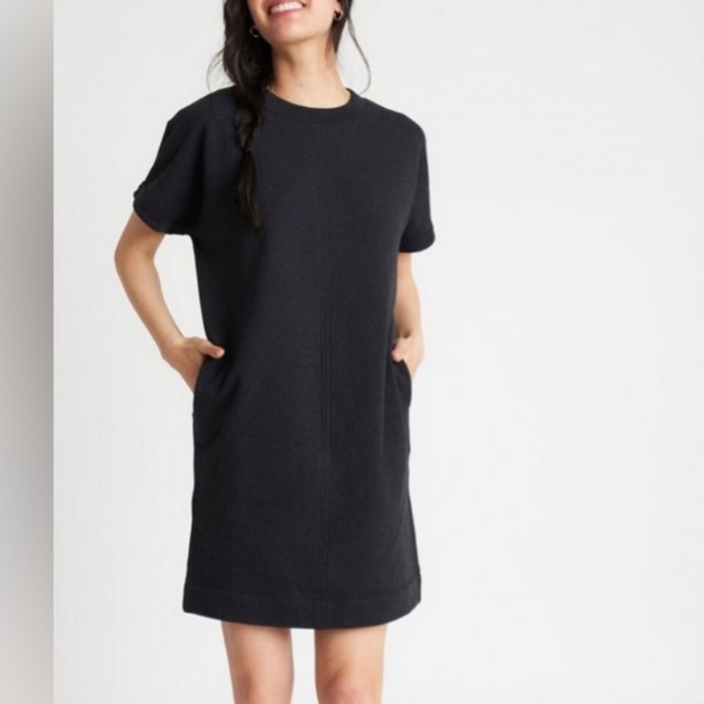 NWT Kit and Ace Pacific Coast Sweater Dress Relaxed Fit in Heather Taupe Med